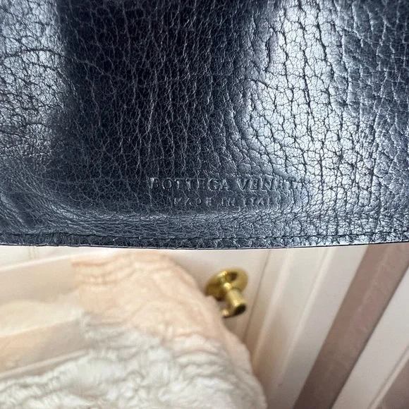 BOTTEGA VENETA LEATHER LAMBSKIN WALLET BLACK